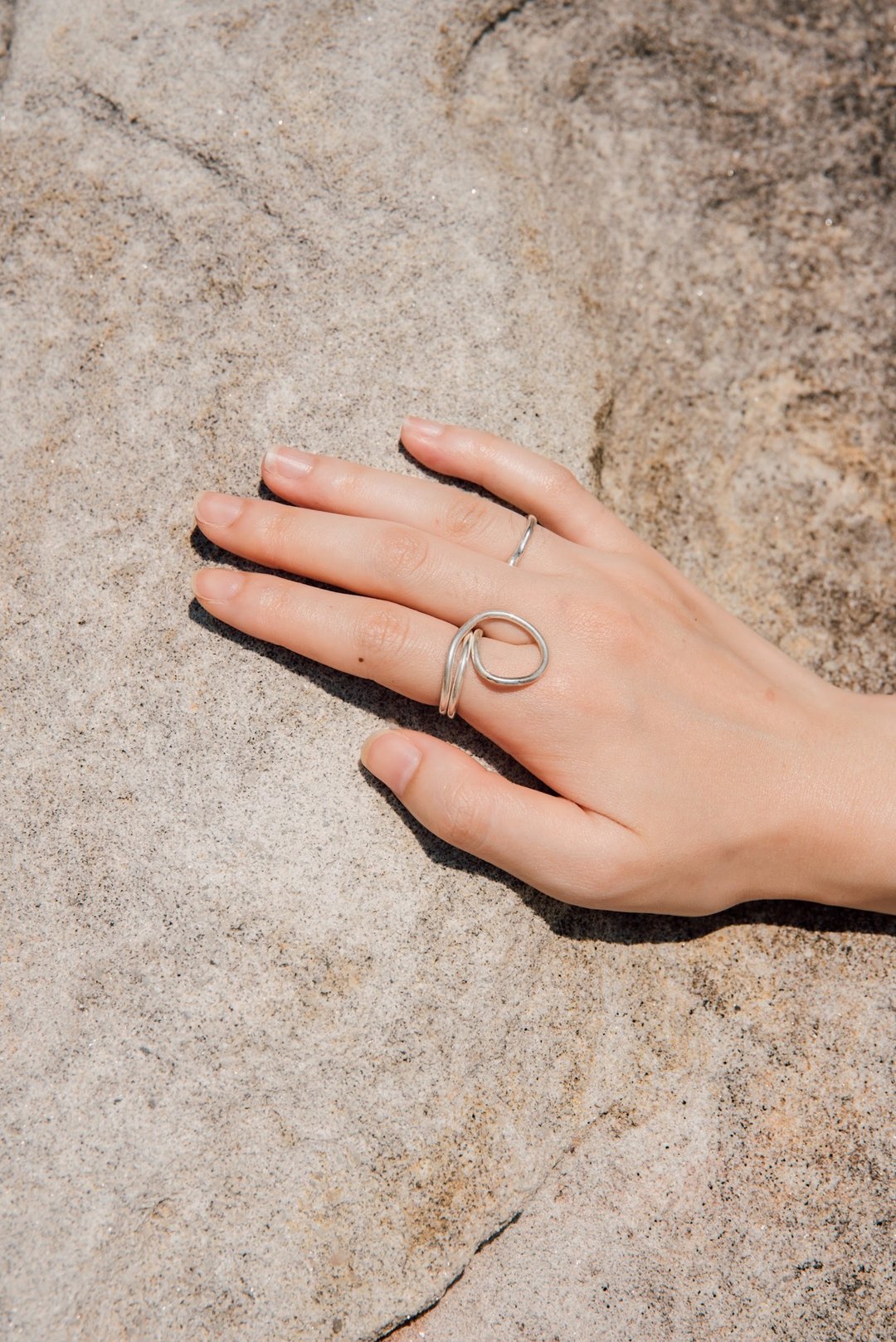Nerin ring | 纯银圈圈线戒 - 戒指 - 纯银 