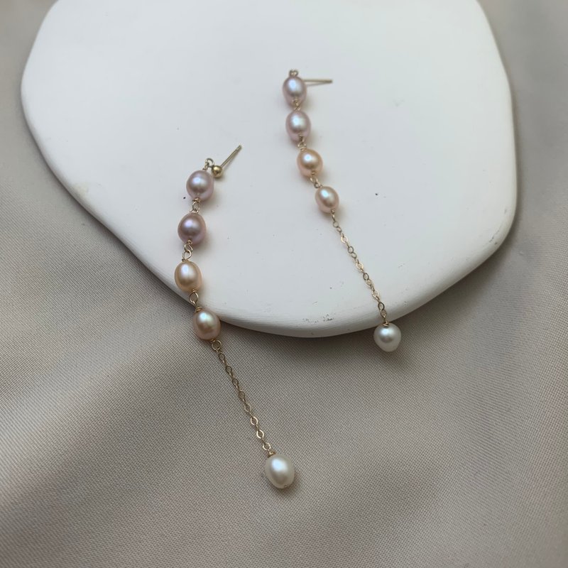 14KGF 夕颜渐层珍珠耳环 - 耳环/耳夹 - 珍珠 粉红色