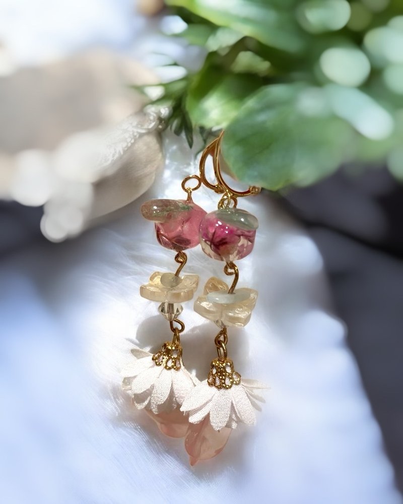 苹果引力 彩色苹果 夏以昼印象饰品 手作耳骨夹| 植椛。饰 - 耳环/耳夹 - 树脂 多色
