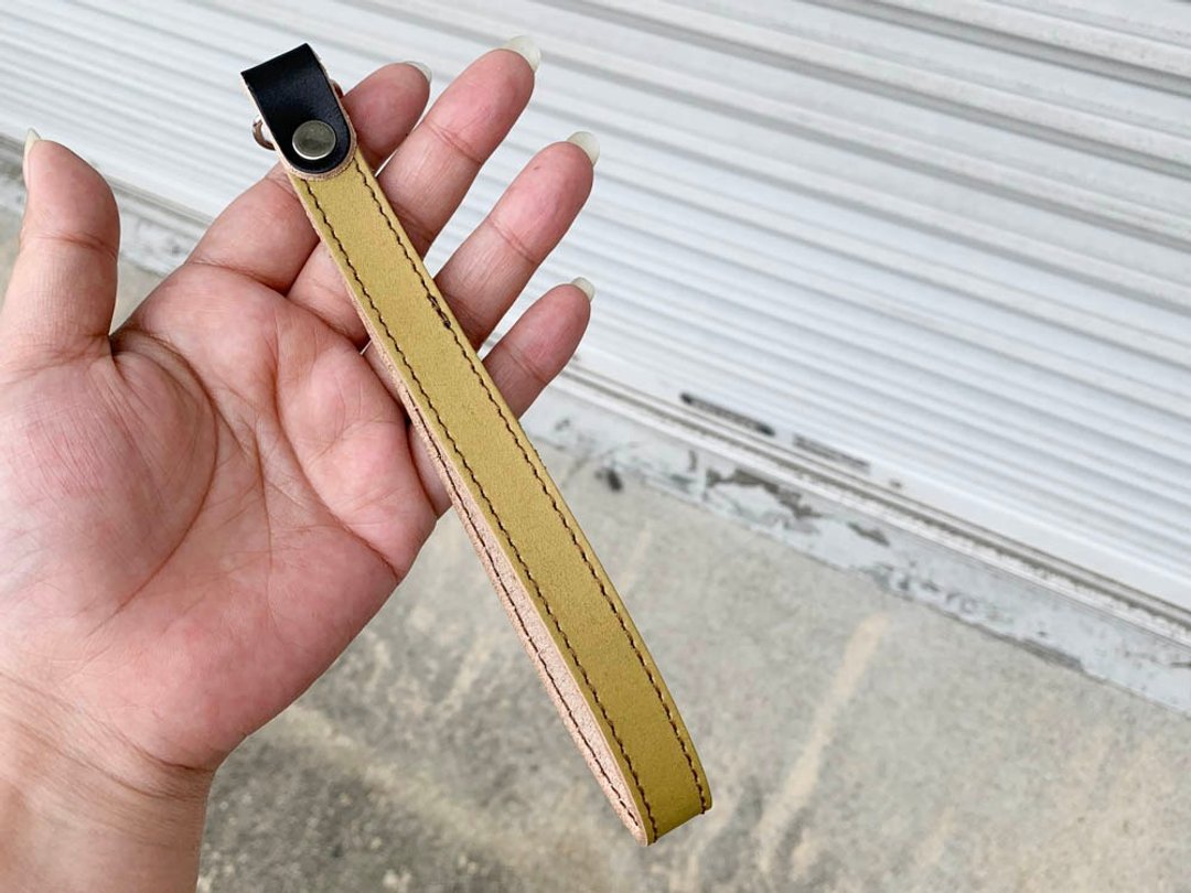 BELT Men's combination invincible Khaki belt stitch strap Completely up to the wrist BSS-OK-B - 挂绳/吊绳 - 真皮 绿色