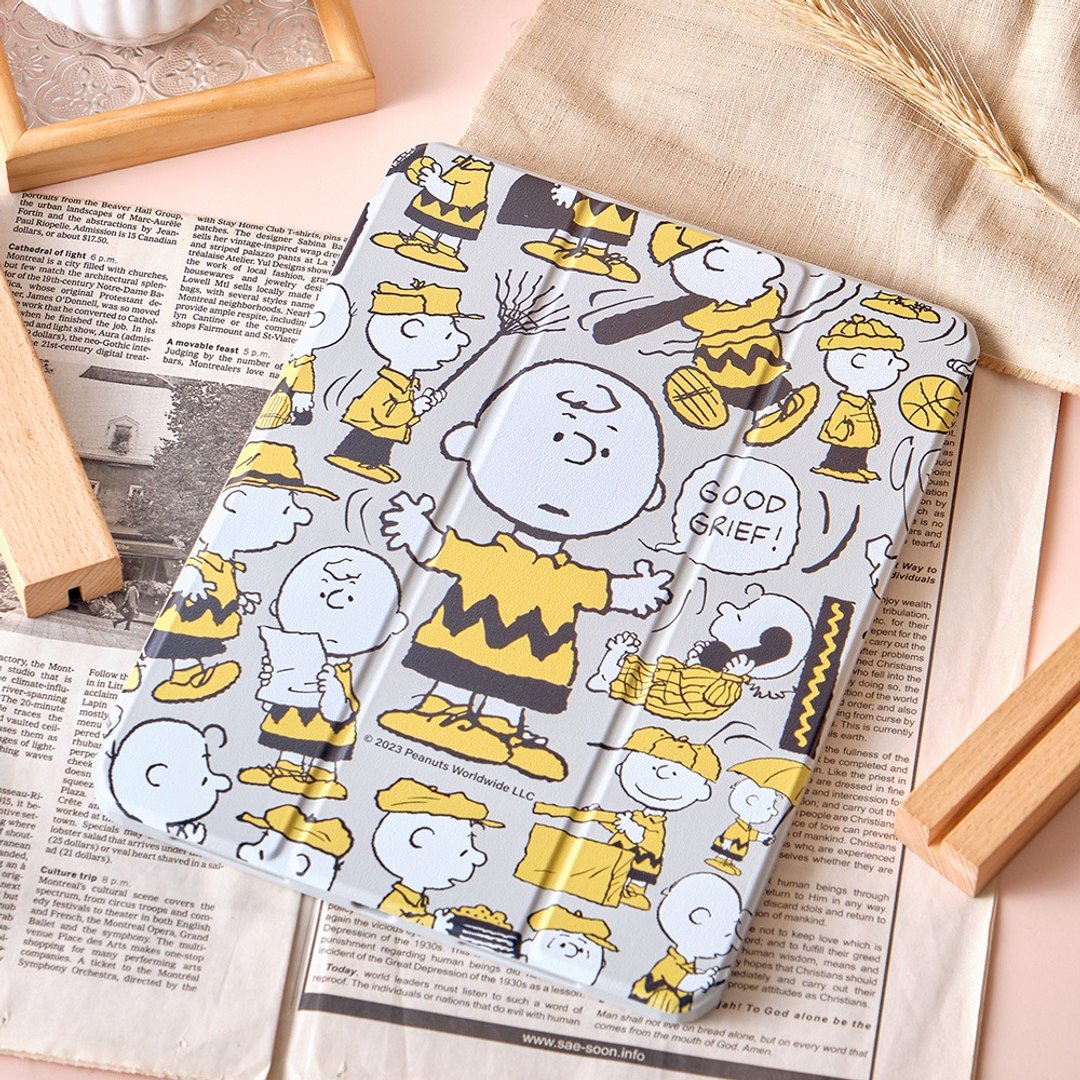 SNOOPY 史努比 查理布朗的伤心强悍磁吸 iPad 三折保护壳 - 平板/电脑保护壳 - 塑料 多色