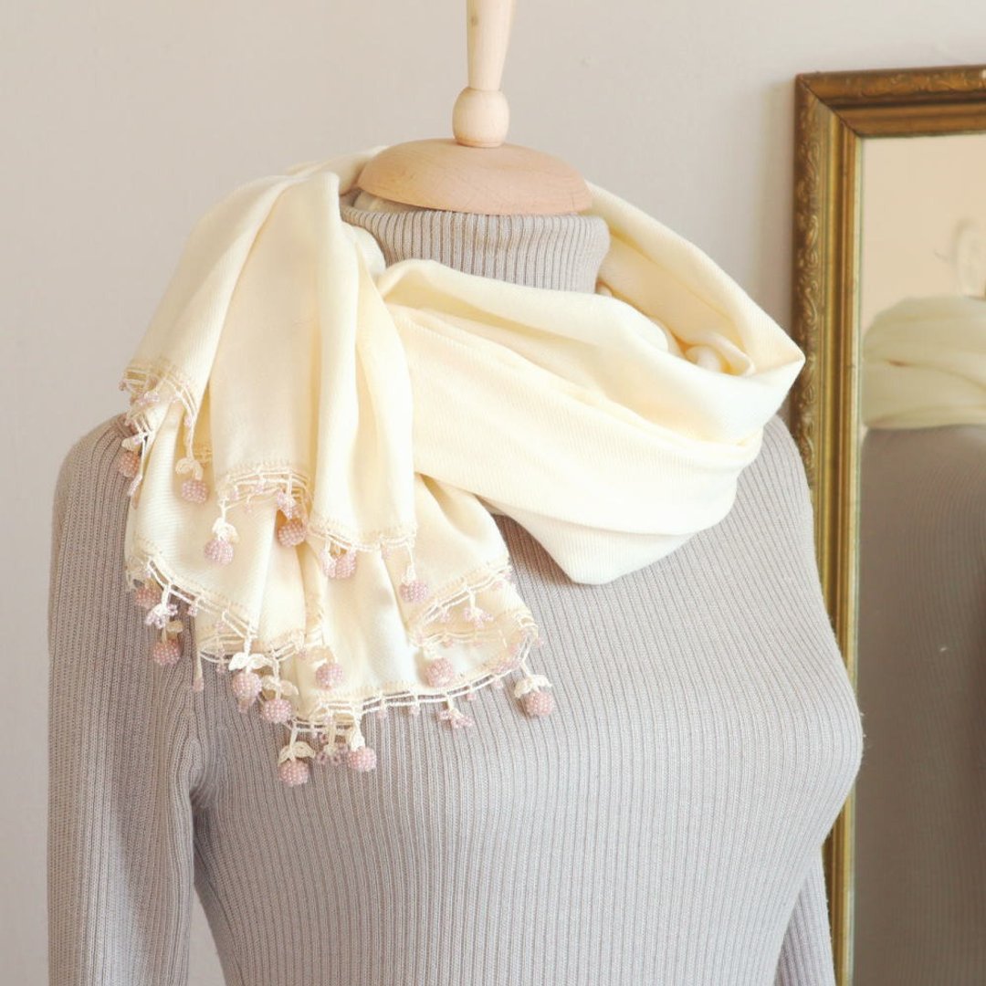 OYA crochet Pashmina shawl - BERRY - MIkwhite - 丝巾 - 羊毛 白色