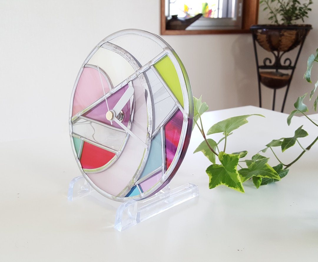 Round Acrylic hanger / placehold watch 　Love and Appreciation - 时钟/闹钟 - 塑料 粉红色