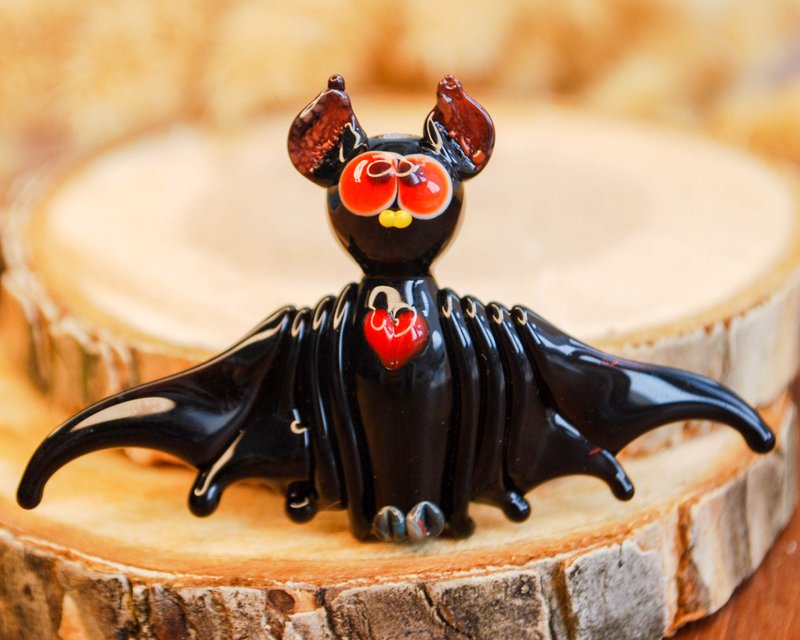 Bat Halloween black beads - Handmade animal lampwork glass bead - 1pc - 金工/饰品 - 玻璃 黑色
