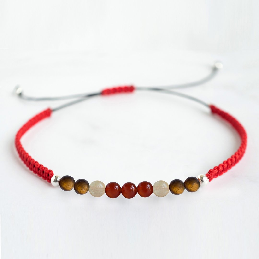 Spiral 2nd Scral Chakra Gemstone bracelet with macrame thread and silver bead - 手链/手环 - 半宝石 红色
