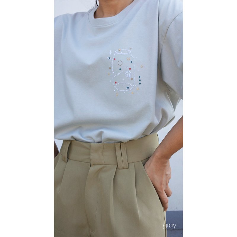 刺绣T恤 瓶中星辰图案 - 女装 T 恤 - 棉．麻 多色