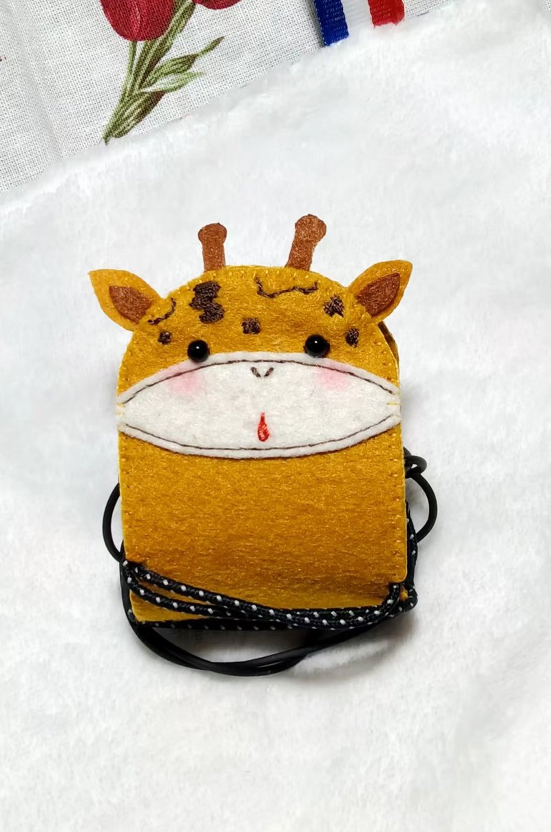 Earphone holder 耳机集线器-长颈鹿 - 卷线器/电线收纳 - 其他人造纤维 咖啡色