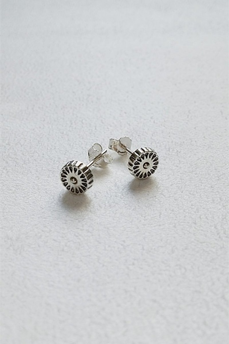 耳环 太阳 925纯银 - 耳环/耳夹 - 纯银 银色