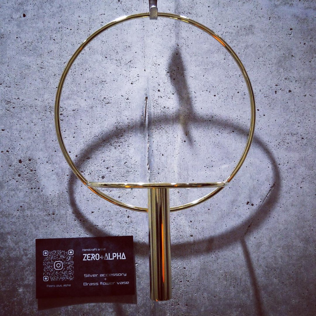 Brass Wall Hanging Vase Round - 花瓶/陶器 - 铜/黄铜 金色