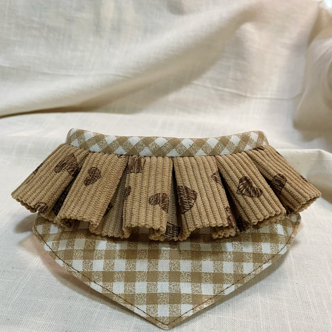 发裁手作。Facai Handmade 宠物领巾 毛孩玛格领_格子爱心 - 项圈/牵绳 - 棉．麻 咖啡色