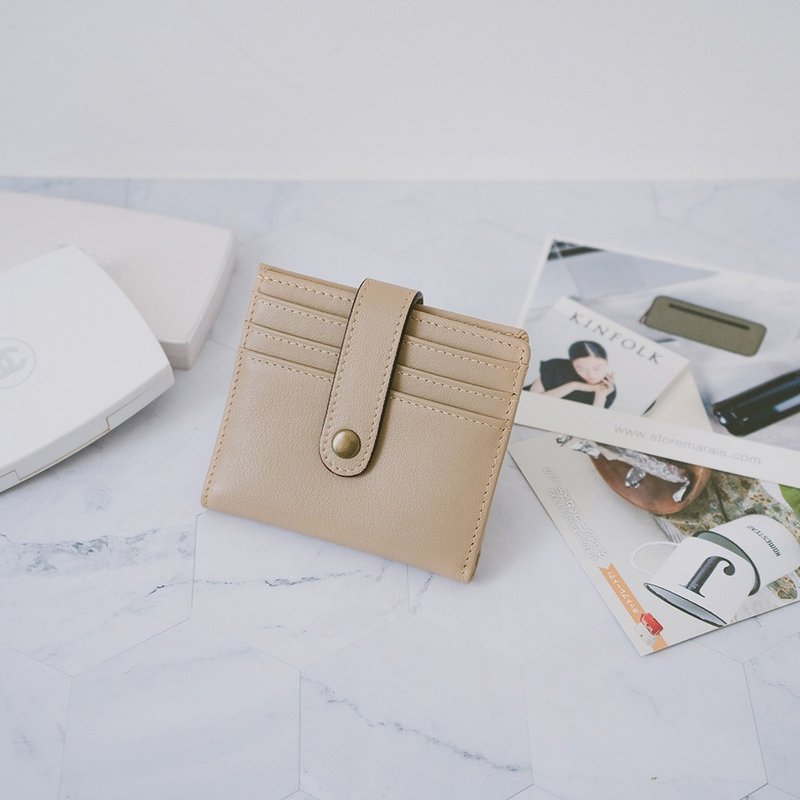 真皮扣式简约卡片夹 C002 奶茶 - 零钱包 - 真皮 卡其色