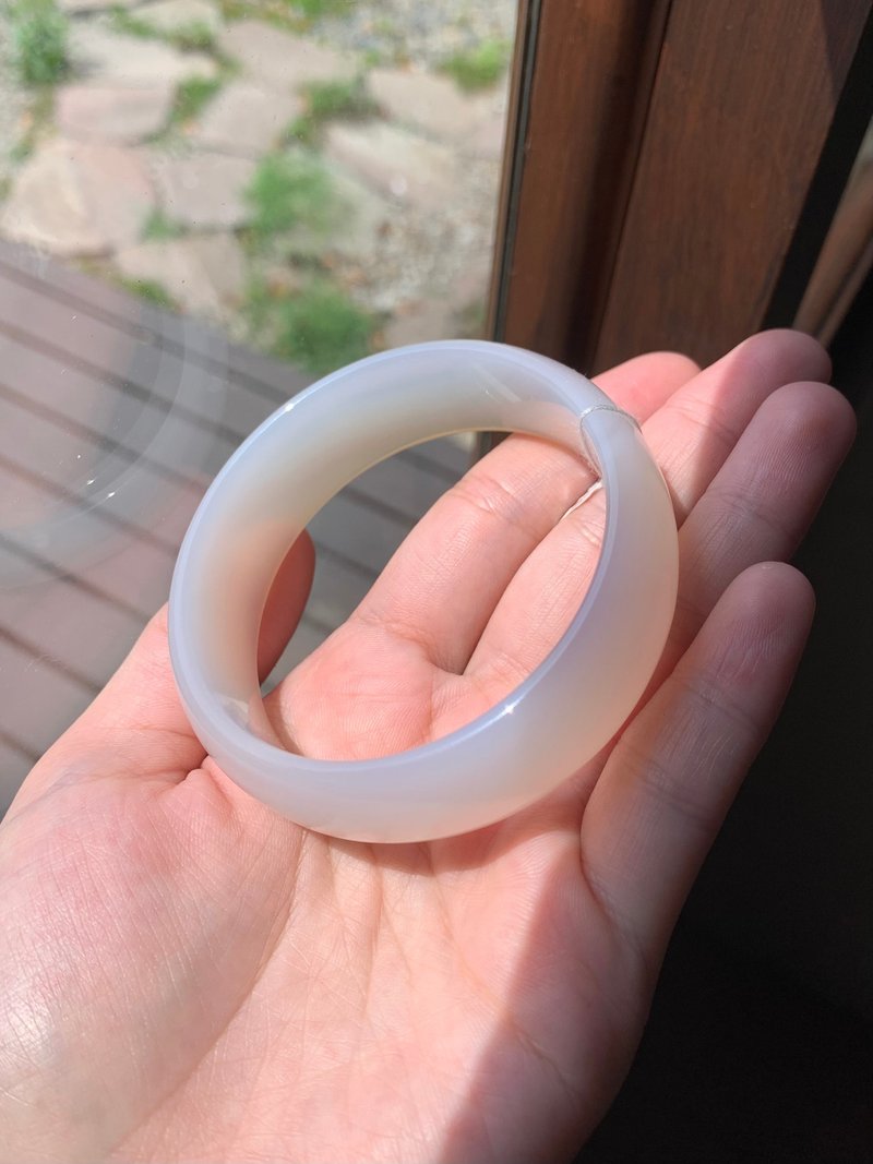 丨不染丨宽版天然白玉髓手镯 圈口57 - 手链/手环 - 玉石 白色