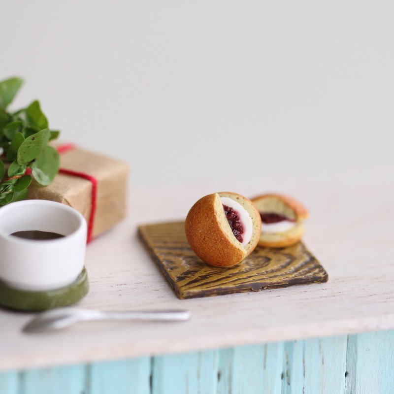 袖珍日式甜点贴耳耳环 Minature Japanese dessert earrings - 耳环/耳夹 - 粘土 橘色