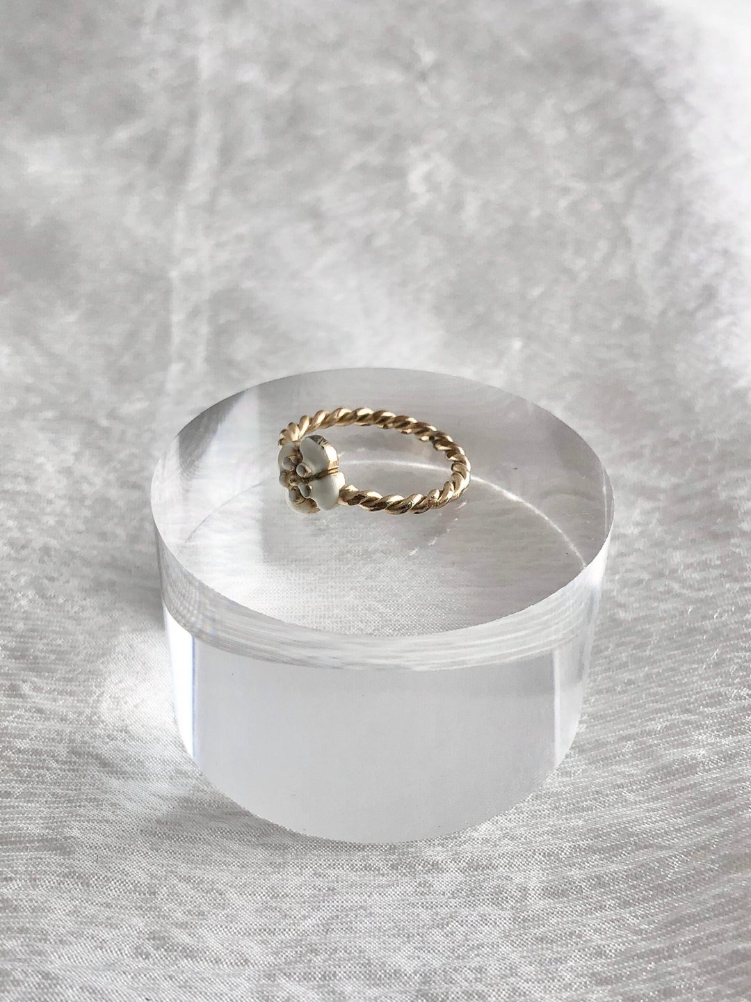 【VintageShop solo 日本直送中古包专卖店】CHANEL 香奈儿 戒指 复古金色山茶花 经典 绝版 - 戒指 - 其他材质 金色