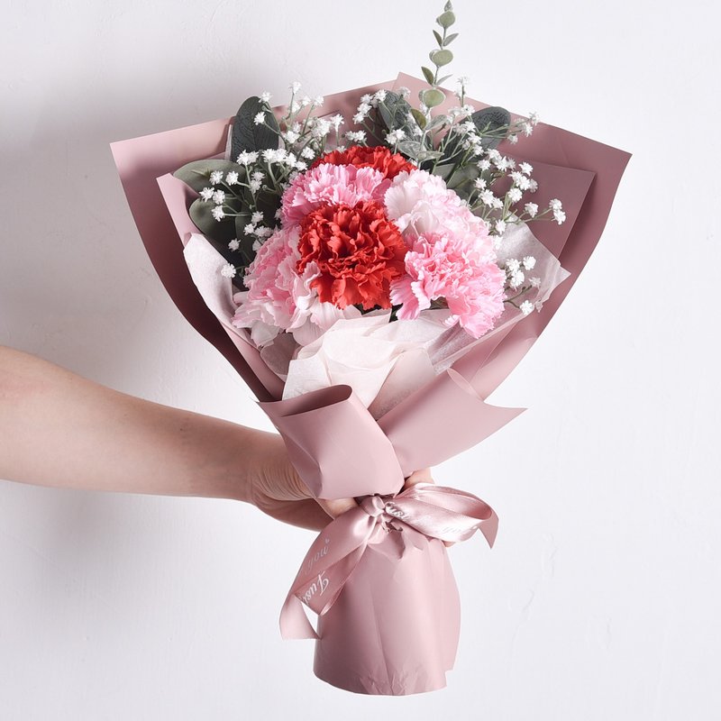 仿真温柔交响 康乃馨花束 Meric Garden - 干燥花/捧花 - 其他人造纤维 粉红色