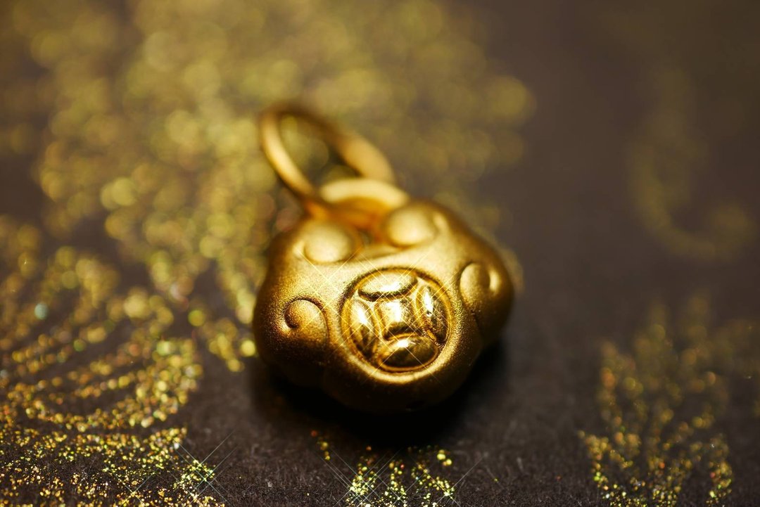 黄金吊饰-如意小锁包-黄金9999-弥月礼 - 满月礼盒 - 24k 金 金色