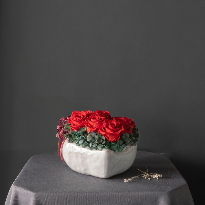 爱恋满满玫瑰花礼 | 永生花 心型 礼物 - 干燥花/捧花 - 植物．花 