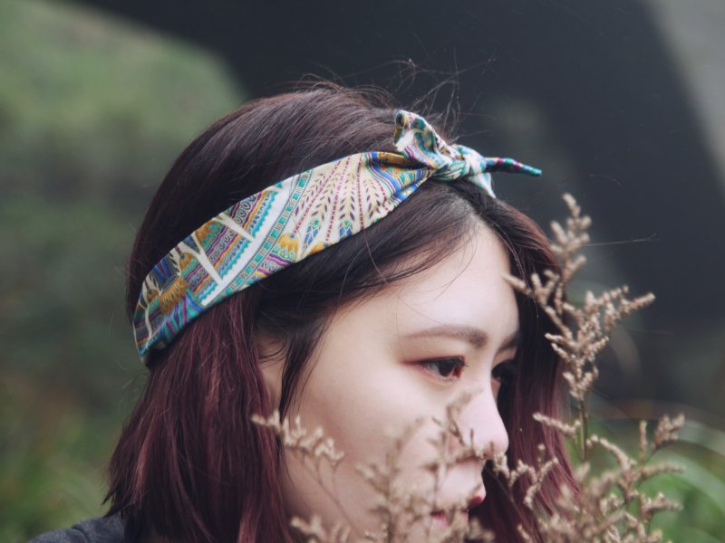 伐楼那／印度图腾／美国 微挺烫金布／细款绑带／手工松紧绑带发带 - 发饰 - 棉．麻 蓝色