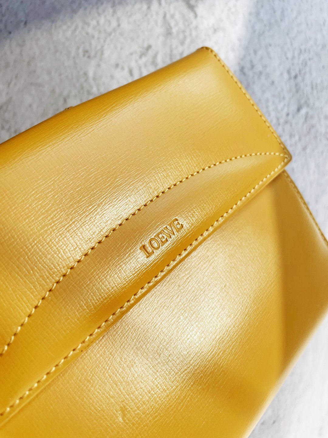 中古包 Loewe落日黄钱包零钱包皮夹中短夹卡片夹卡片套卡夹零钱包 - 皮夹/钱包 - 真皮 黄色