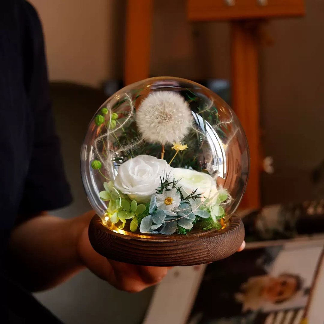 【春野の蒲公英】永生花玻璃球摆件 - 摆饰 - 植物．花 
