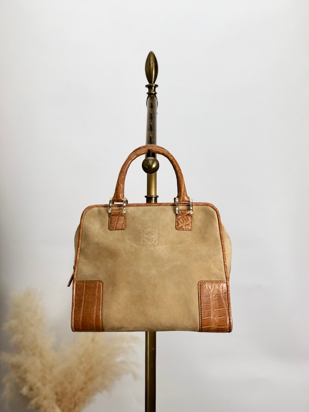 【日本直运，名牌二手包装】LOEWE Amazona 手提包 米色 Anagram Suede Croco Embossed Vintage 23t4ac - 手提包/手提袋 - 真皮 咖啡色