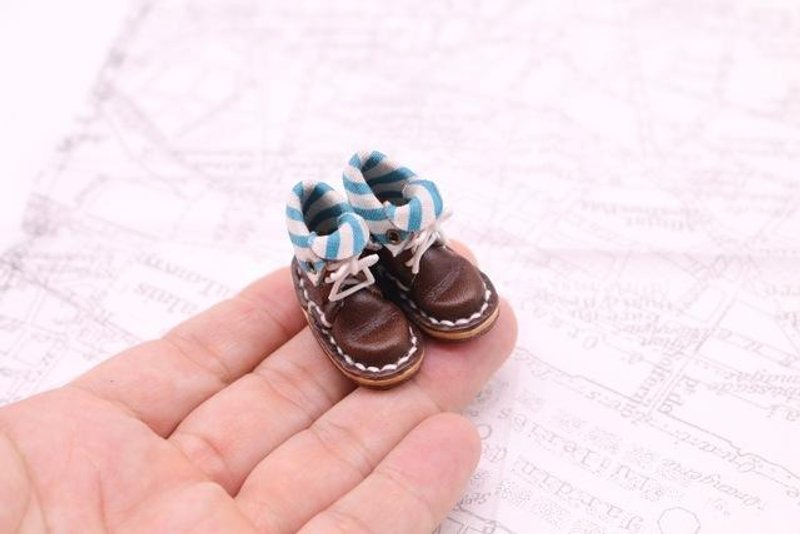 Small leather boots | with cocoa lining - 项链 - 真皮 