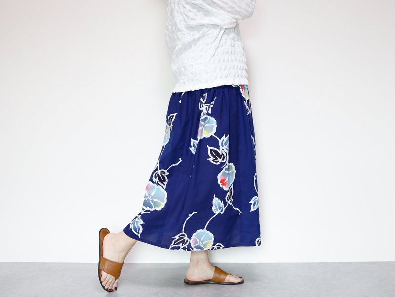 YUKATA SKIRT - 浴衣布料制成的长版 A字裙 - 返乡或参加夏日祭典皆适宜 - 裙子 - 棉．麻 蓝色
