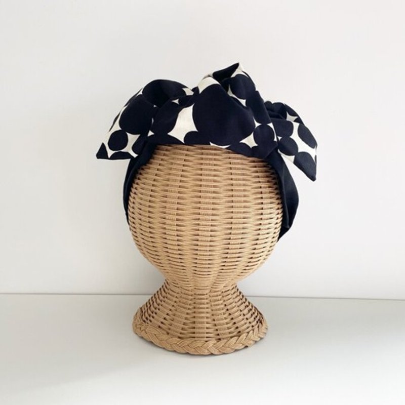 2WAY specification Large ribbon is removable Hair turban Hair band Polka dot pattern Monotone Linen cotton - 发饰 - 棉．麻 黑色
