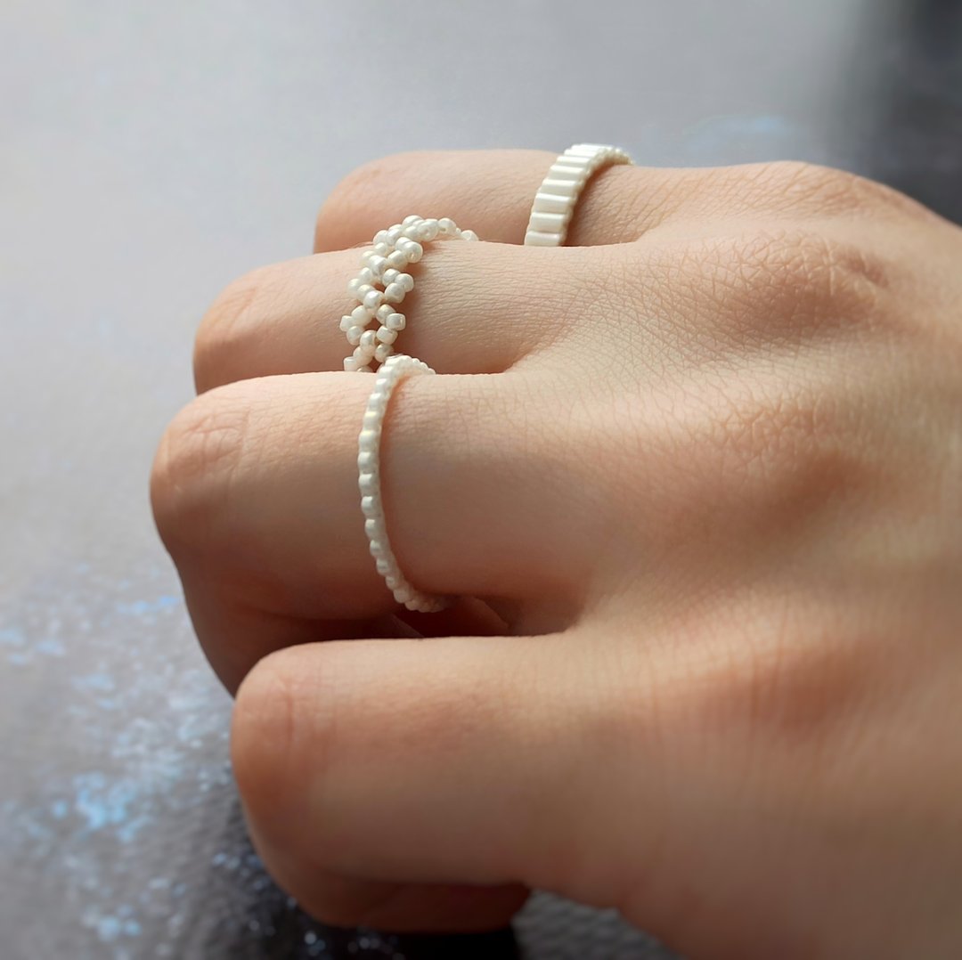 Set bead rings Handmade jewelry Ivory set rings Seed bead rings - 戒指 - 其他材质 白色