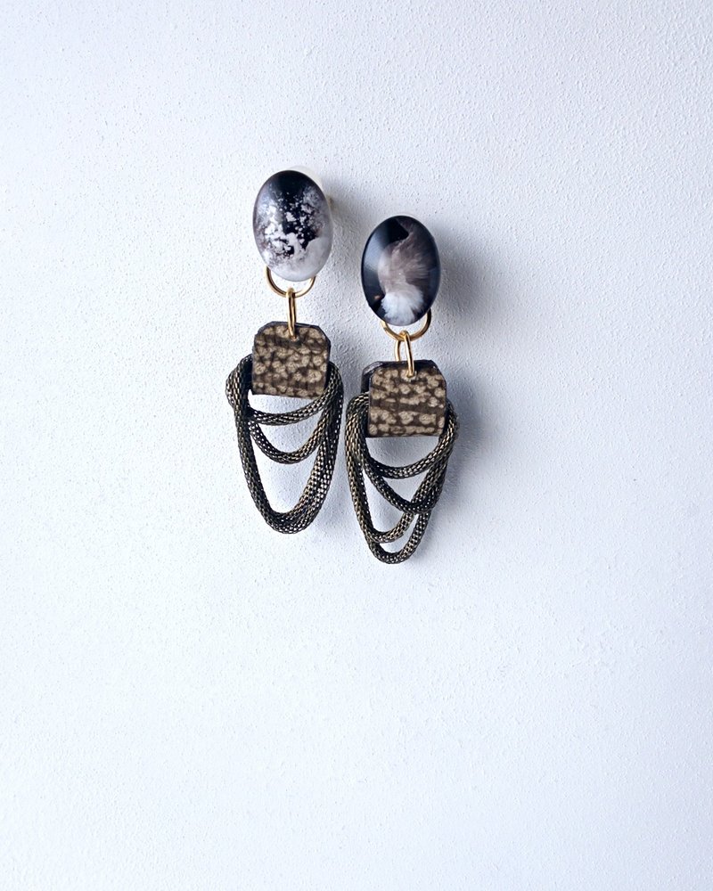 商品管理 Galaxy 2way earrings /moon/ Interchangeable brown - 耳环/耳夹 - 其他材质 咖啡色