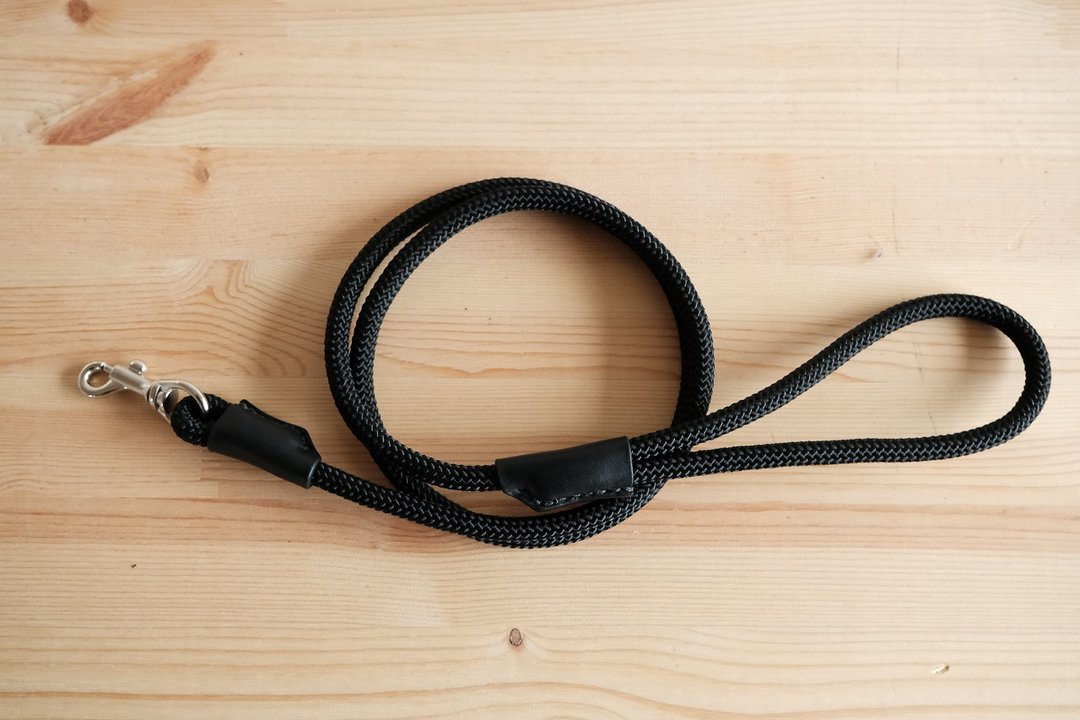 Strolling lead in black zile and black oil leather - 项圈/牵绳 - 真皮 黑色
