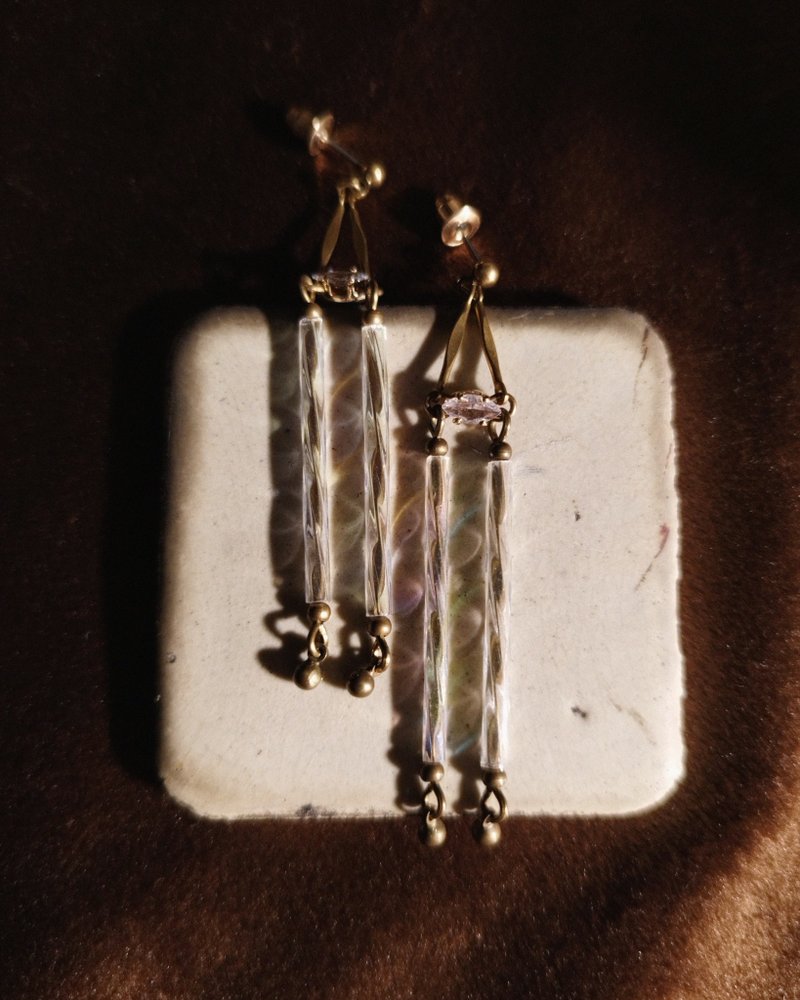 几何双管锆石长耳环【限量】 - 耳环/耳夹 - 铜/黄铜 多色