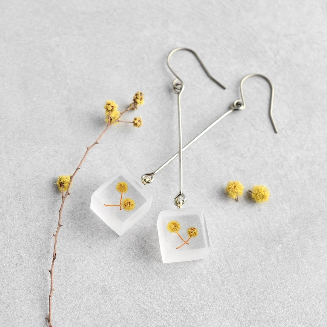Mimosa, Long Earrings, Flower lover, Simple, Titanium, Silver Color, Birthday Gift - 耳环/耳夹 - 树脂 黄色