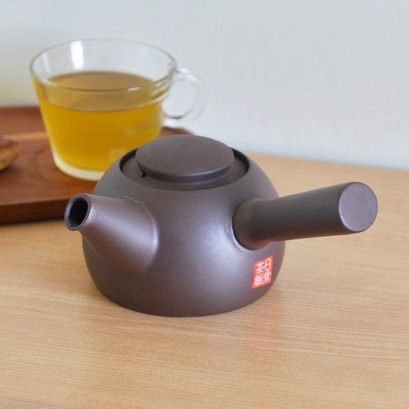 日本FORMLADY 小泉诚 日制万古烧紫砂横手急须茶壶-430ml - 茶具/茶杯 - 陶 咖啡色