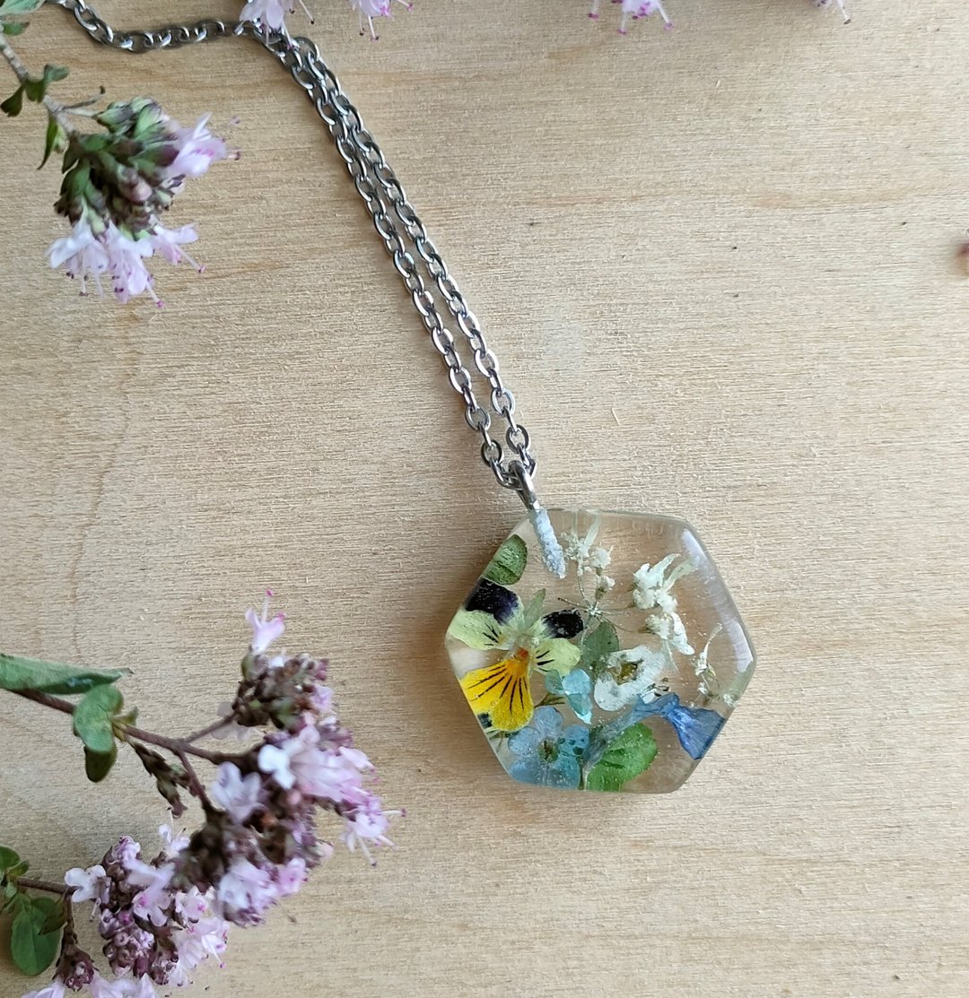 Real flower necklece / flowers necklace / unique necklace / resin jewelry - 项链 - 植物．花 多色