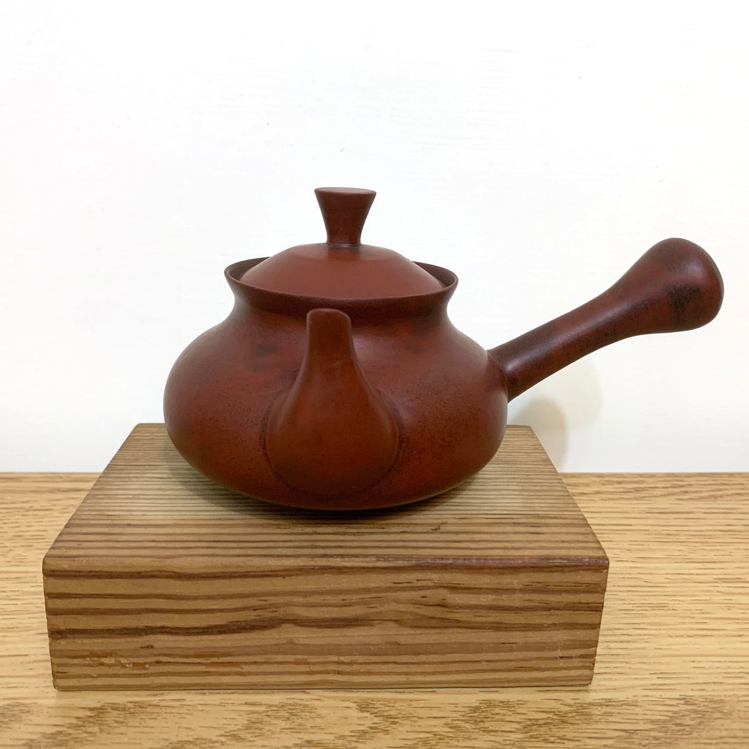 台湾【朱泥】手拉坯薄胎KyuuSu横手急须壶11 - 茶具/茶杯 - 陶 红色