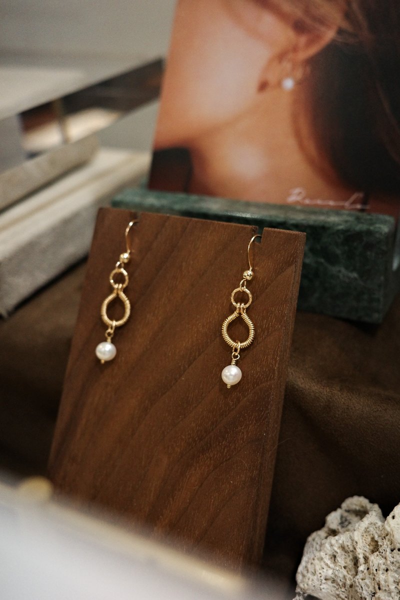 几何摇摆 珍珠耳环 耳夹14Kgf - 耳环/耳夹 - 珍珠 白色