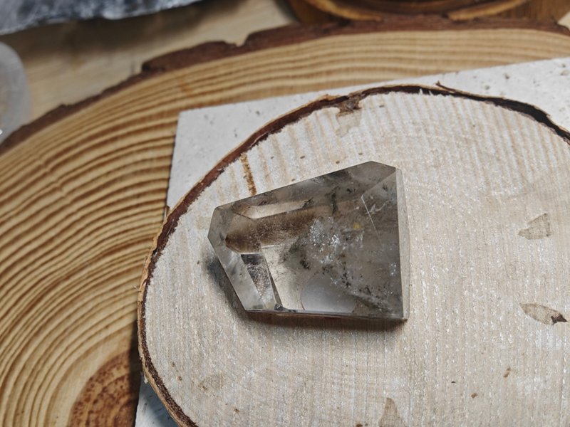 店庆礼遇 一年一度 绿幽灵 原石 - 项链 - 水晶 