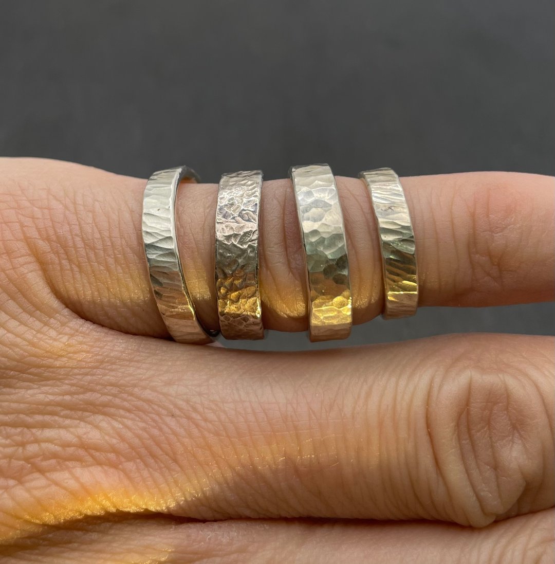 (特价) 多款纯银锻敲戒指 宽约 4~4.5mm 厚 1~1.5mm - 戒指 - 其他金属 黑色