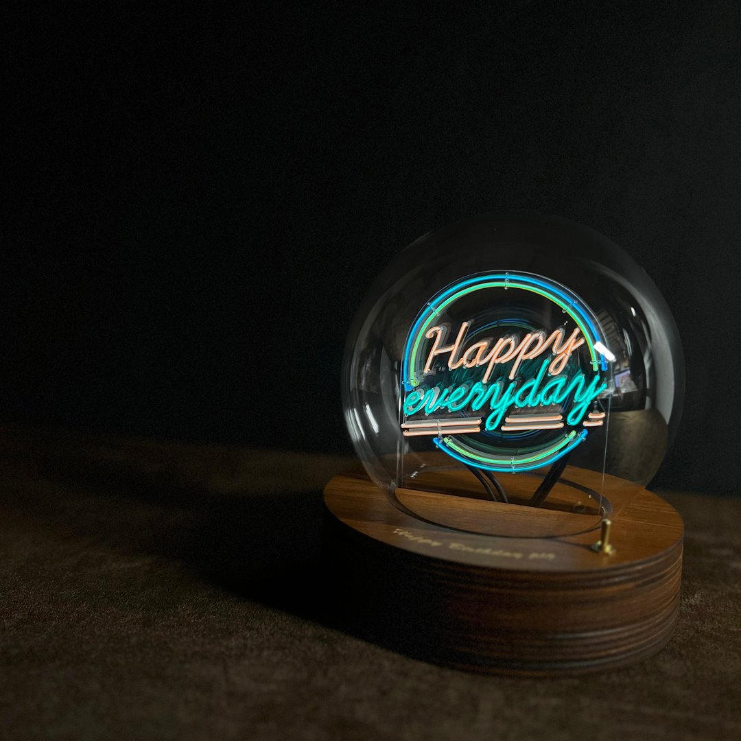 定制化礼物 生日礼物 玻璃球灯 - Led neon light 灯 字句 - 灯具/灯饰 - 玻璃 多色