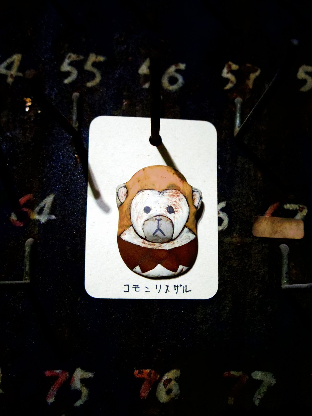 Brooch of Common squirrel monkey - 胸针 - 陶 咖啡色