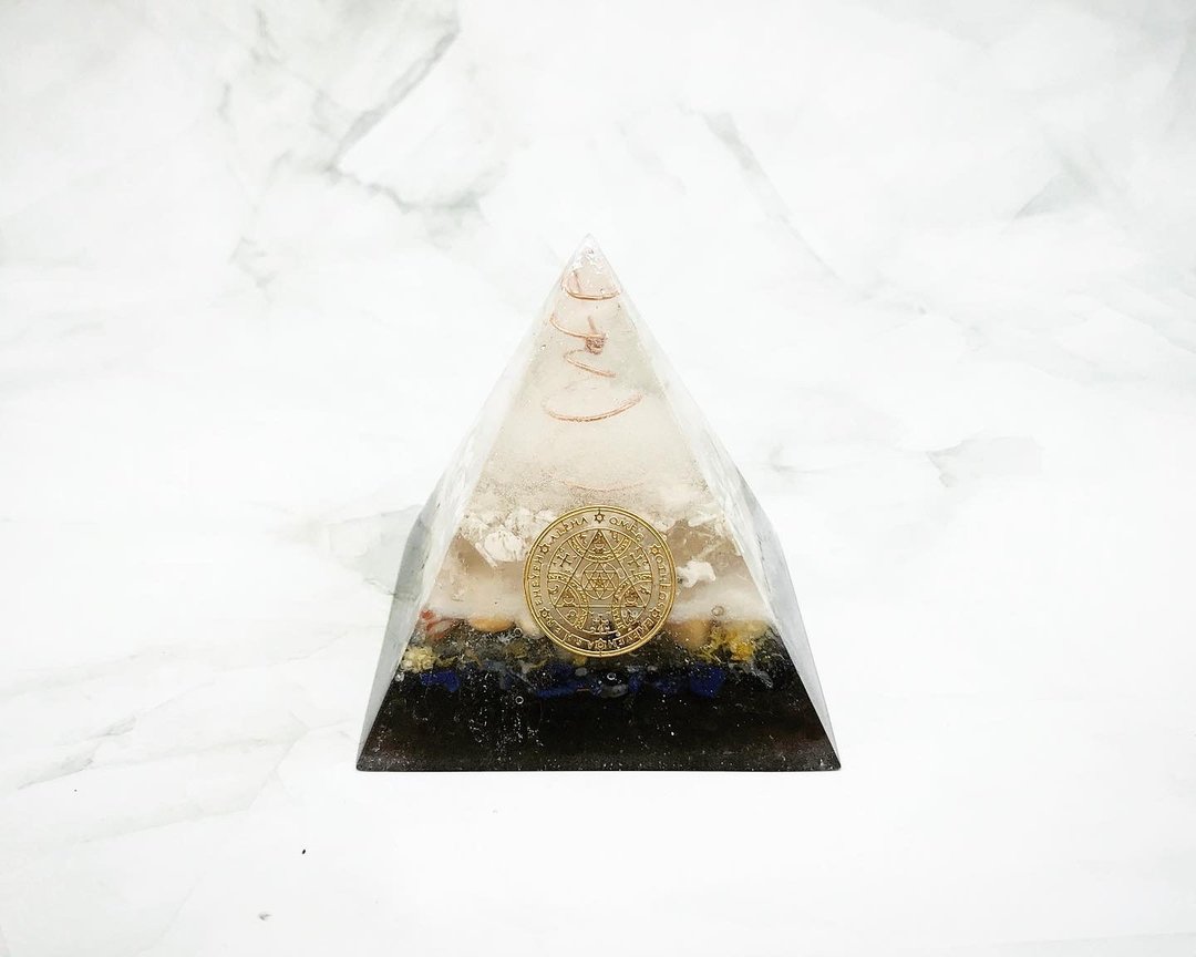 定制式奥钢能量塔_图为个案作品 - 摆饰 - 水晶 