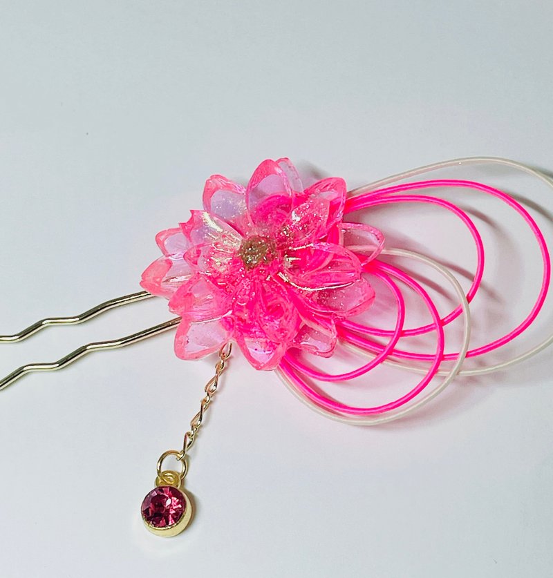 祈愿花簪　良缘祈福   利比亚玻璃  水引结饰 - 发饰 - 树脂 粉红色