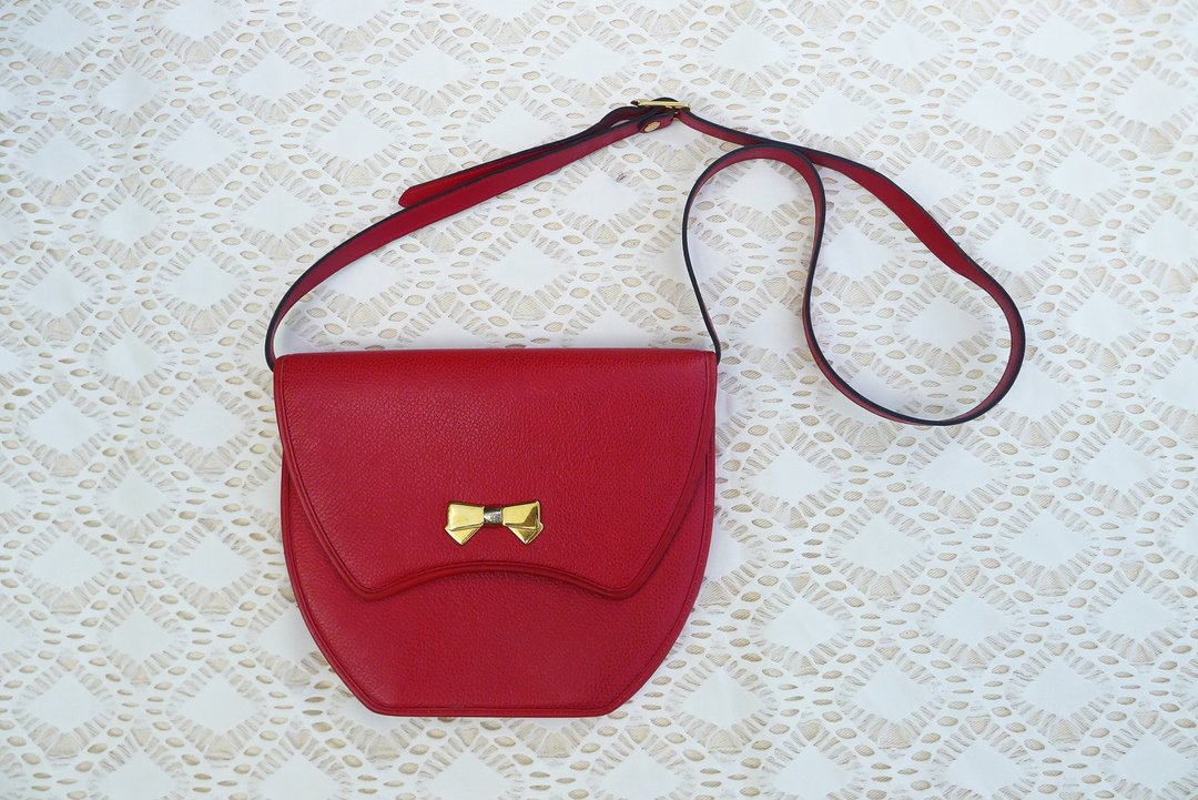 80s Vintage NINA RICCI Paris Red Genuine Leather crossbody // shoulder bag, cute - 侧背包/斜挎包 - 真皮 红色
