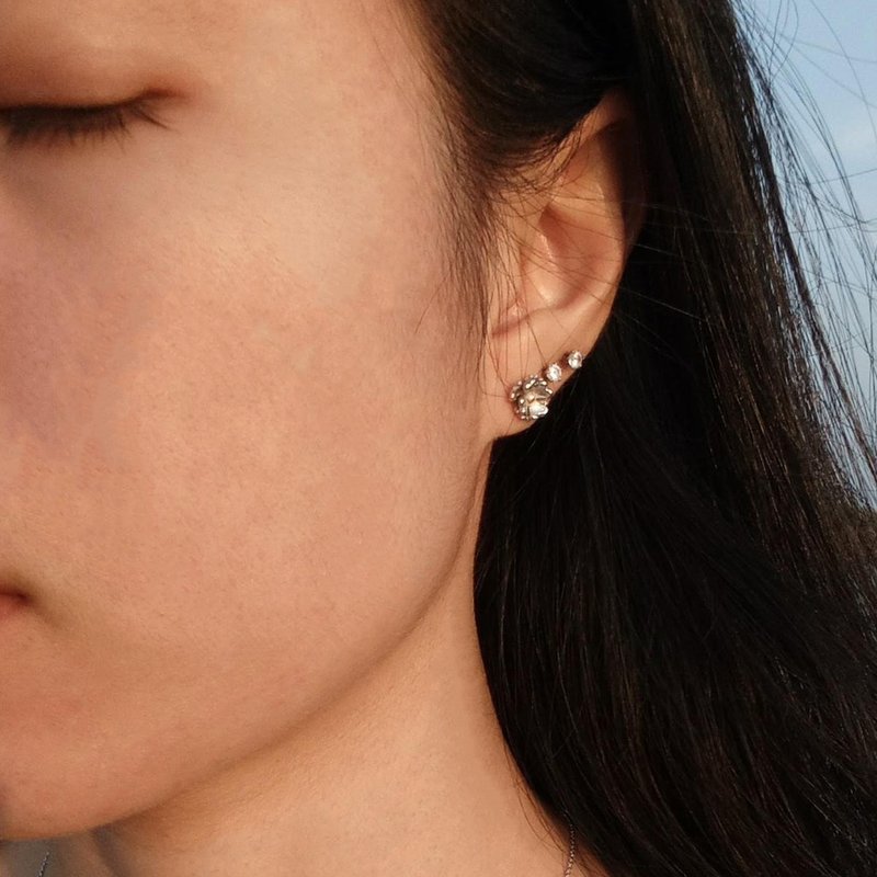 925 Sterling Silver Cosmos flower Earrings - Gold 9K plated - 耳环/耳夹 - 纯银 银色