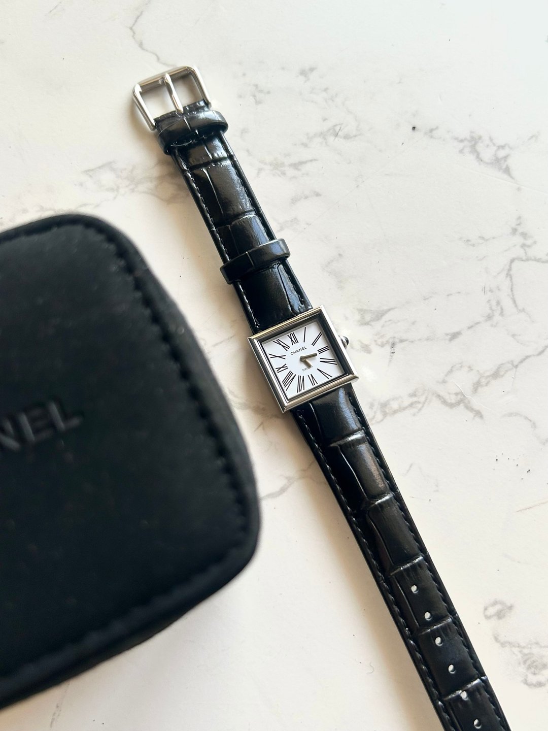 稀有中古Chanel Mademoiselle黑色石英古董表 皮革带 二手表 女装 - 女表 - 其他金属 黑色