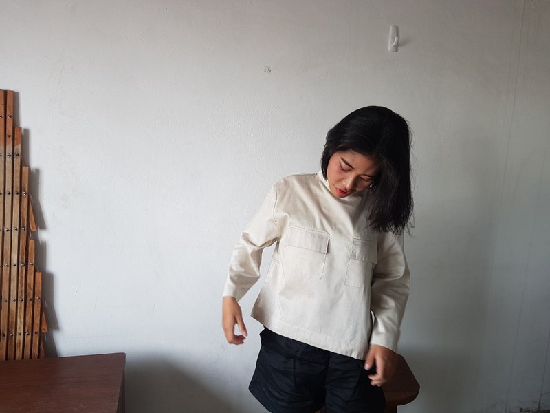 Daily simple cotton top in cream - 女装上衣 - 棉．麻 