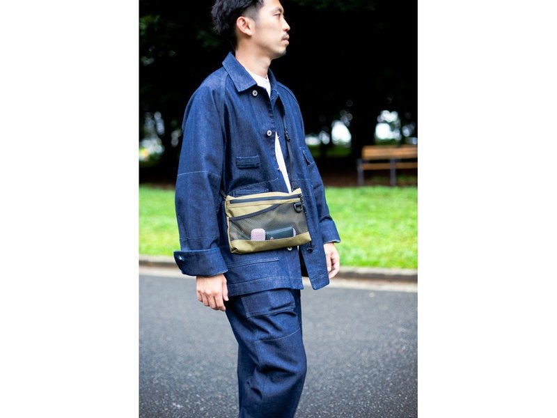 Everyday Use Sacoche 棕色 - 侧背包/斜挎包 - 尼龙 咖啡色