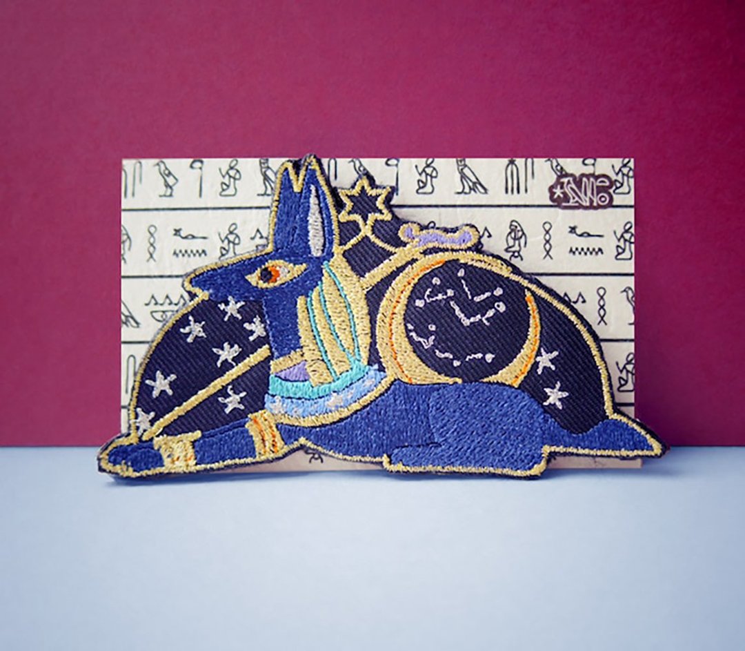 Anubis /embroidery charm&amp;brooch - 胸针 - 绣线 蓝色