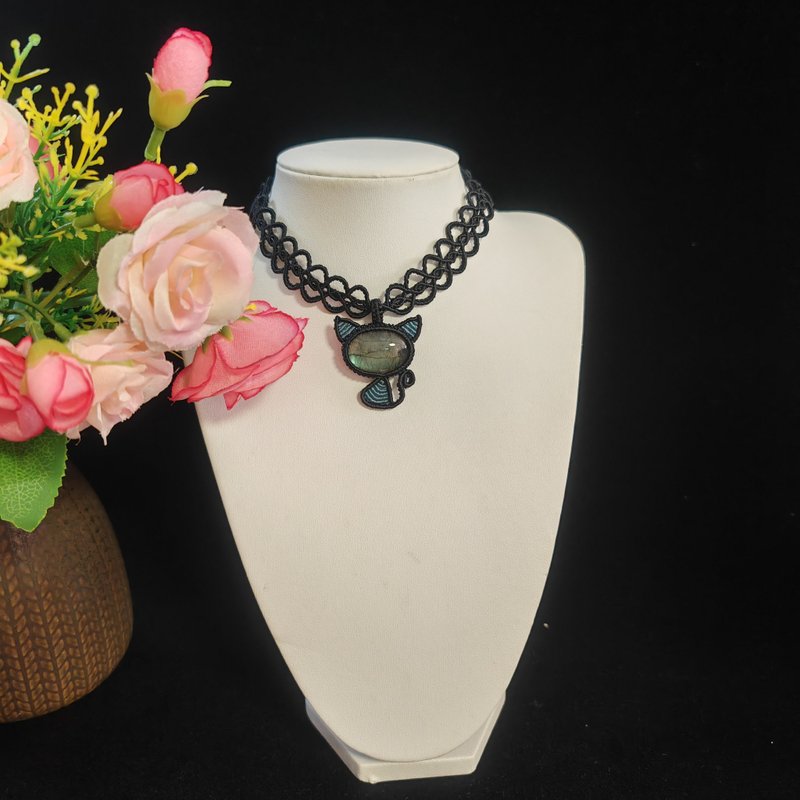 拉长石招财猫 - 项链 - 半宝石 黑色